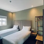 Hotel Lounge 3*