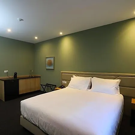 Lounge Hotel 3*